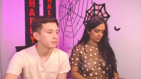 Snapshot of mae_nathan chatting on November 3, 7:09 am mae and nathan online show from November 3, 7:09 am