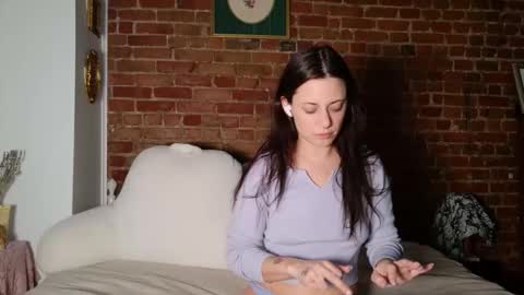 maedaybaby online show from February 1, 9:24 pm