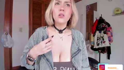 Maeve  schedule 11 am- 530 pm colombia time  online show from November 20, 3:45 pm