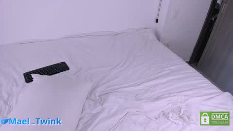 Snapshot of mael_twink chatting on May 30, 7:11 pm Mael online show from May 30, 7:11 pm