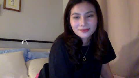 Snapshot of maemaemm chatting on September 17, 12:45 am maemaemm online show from September 17, 12:45 am