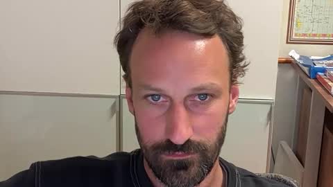 Snapshot of maenu_69 chatting on September 18, 9:28 pm maenu_69 online show from September 18, 9:28 pm