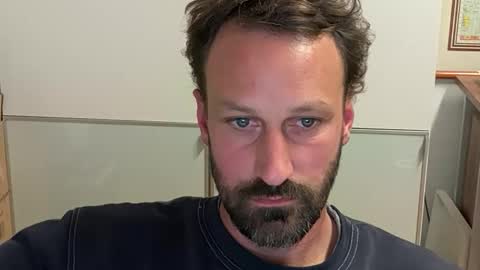 Snapshot of maenu_69 chatting on October 15, 7:36 pm maenu_69 online show from October 15, 7:36 pm