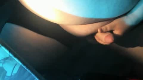 Snapshot of maesterbojangles chatting on June 11, 12:32 am maesterbojangles online show from June 11, 12:32 am