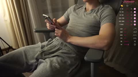 Mike XMaestro 3369 online show from February 8, 7:27 pm