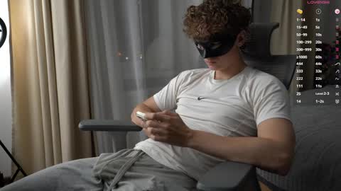 Mike XMaestro 3369 online show from March 1, 7:05 pm