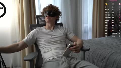 Mike XMaestro 3369 online show from April 24, 2:08 pm