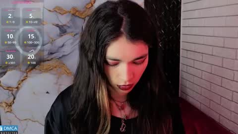 maevekuro online show from April 24, 3:09 am