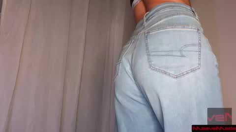 Meaves online show from November 25, 5:07 am