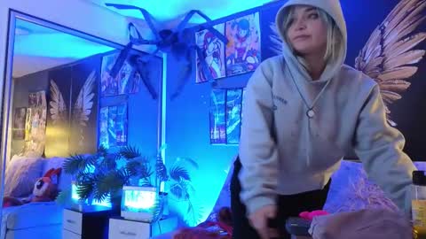 mafecosecret online show from November 19, 4:34 am