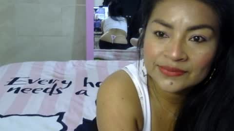 maferchavez88 online show from April 21, 7:39 pm