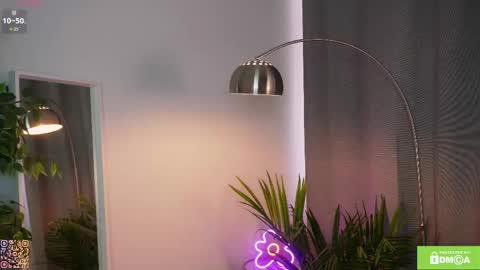 Snapshot of maffinpurrr chatting on September 30, 7:13 am Eva online show from September 30, 7:13 am