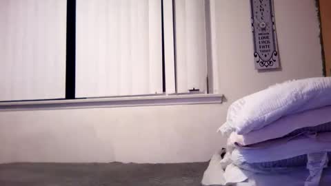 magdalena_805 online show from January 28, 1:16 pm