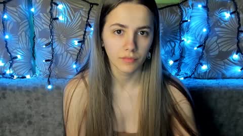 Snapshot of maggiecake chatting on February 7, 4:37 am Maggie online show from February 7, 4:37 am