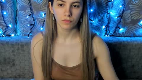 Snapshot of maggiecake chatting on February 7, 7:50 am Maggie online show from February 7, 7:50 am