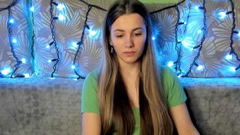 Snapshot of maggiecake chatting on February 9, 4:14 am Maggie online show from February 9, 4:14 am