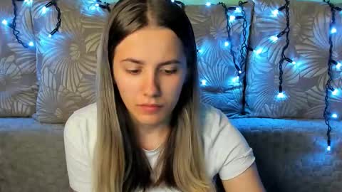 Snapshot of maggiecake chatting on October 23, 2:22 am Maggie online show from October 23, 2:22 am