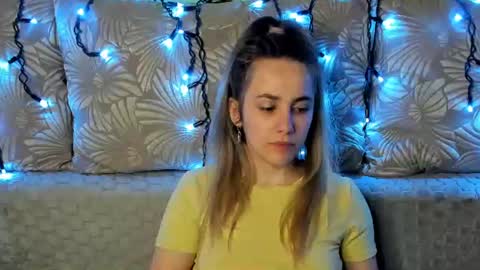 Maggie online show from June 12, 12:42 am