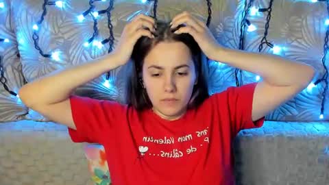 Maggie online show from July 12, 1:40 am