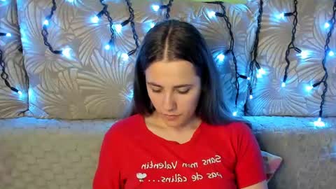 Maggie online show from July 15, 2:39 am