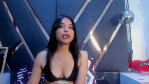 Snapshot of maggyx_69 chatting on June 22, 3:31 pm Kimy online show from June 22, 3:31 pm