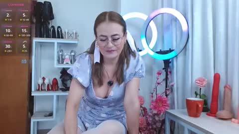 Maghenta-MS mature online show from September 16, 8:32 pm