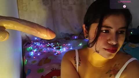 Snapshot of magic_alicee_ chatting on November 9, 3:27 am Alice online show from November 9, 3:27 am