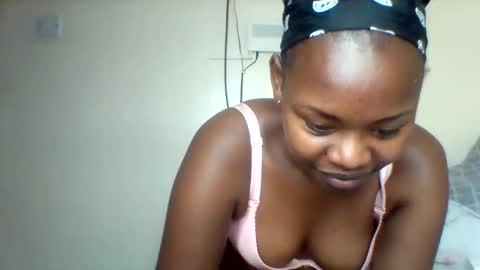 Bliss online show from November 6, 7:04 pm