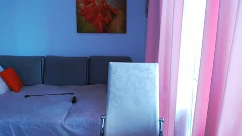 Snapshot of magic_blondie chatting on July 21, 11:56 am Margo online show from July 21, 11:56 am