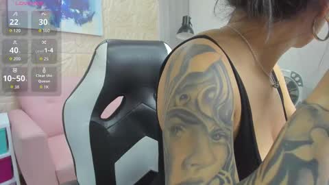 Isa  online show from November 18, 8:24 pm