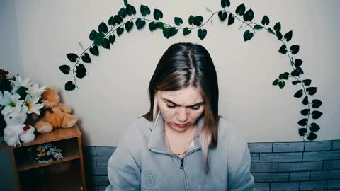 magic_katarina_ online show from March 6, 7:25 am