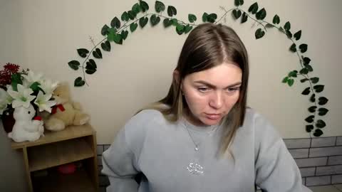 magic_katarina_ online show from October 15, 7:19 am