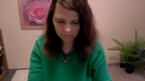 Snapshot of magic_kristy chatting on June 3, 7:44 am Kristy online show from June 3, 7:44 am