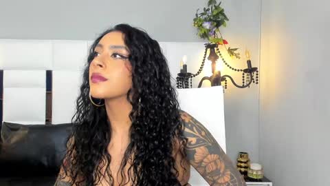 Snapshot of magic_marg chatting on January 25, 9:35 pm Marge online show from January 25, 9:35 pm