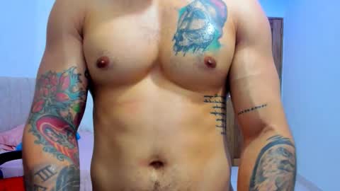 Snapshot of magic_mike_26 chatting on November 3, 2:18 pm Magic Mike online show from November 3, 2:18 pm