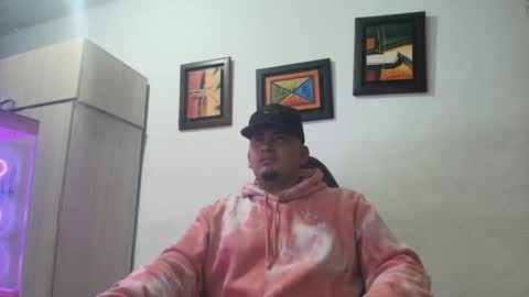 magic_milk23 online show from January 8, 6:05 am