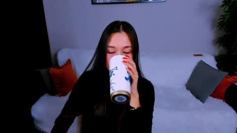 Snapshot of magic_phoenix chatting on March 6, 1:14 pm magic_phoenix online show from March 6, 1:14 pm