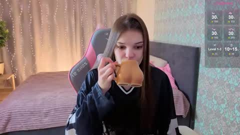 Merry online show from February 15, 1:24 am