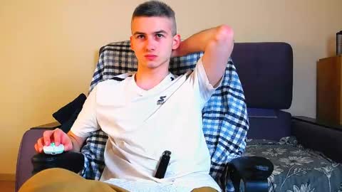 magic_storms online show from April 27, 12:08 am