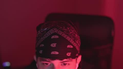 Snapshot of magic_tony chatting on November 5, 1:27 am Tony Hoffa online show from November 5, 1:27 am