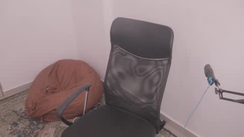 Snapshot of magic_tony chatting on December 1, 6:24 pm Tony Hoffa online show from December 1, 6:24 pm