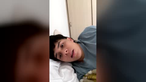 Snapshot of magic_tony chatting on December 3, 4:16 pm Tony Hoffa online show from December 3, 4:16 pm