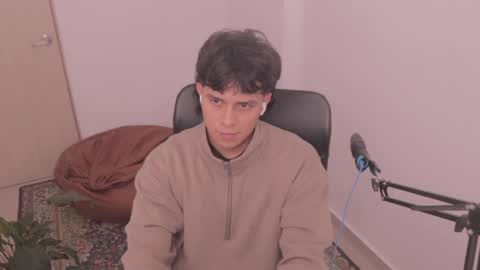 Snapshot of magic_tony chatting on December 5, 5:31 pm Tony Hoffa online show from December 5, 5:31 pm