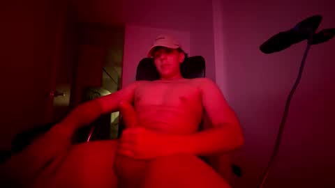 Snapshot of magic_tony chatting on December 14, 7:58 am Tony Hoffa online show from December 14, 7:58 am