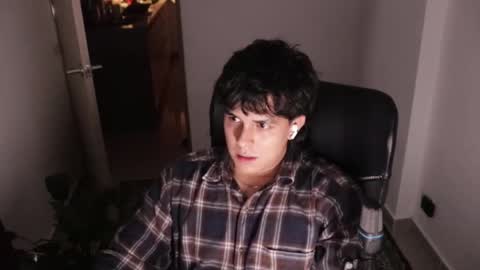 Tony Hoffa online show from March 8, 2:04 am