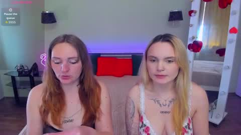 Lili and Bella online show from April 25, 7:22 am
