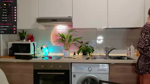 MagicLove online show from November 2, 7:55 am