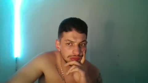 Snapshot of magico_9809 chatting on March 5, 3:29 am BRAYAN online show from March 5, 3:29 am