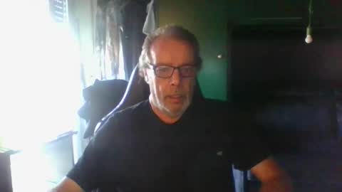 Snapshot of magicomerlino63 chatting on September 28, 1:27 pm magicomerlino63 online show from September 28, 1:27 pm