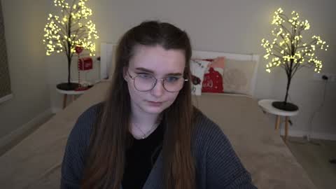 Emily online show from January 6, 2:58 pm
